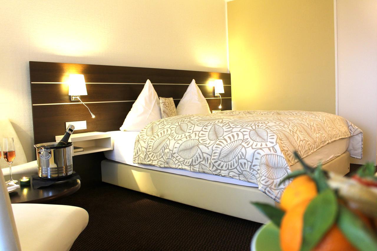 Hotel Scheidberg Wallerfangen Bagian luar foto